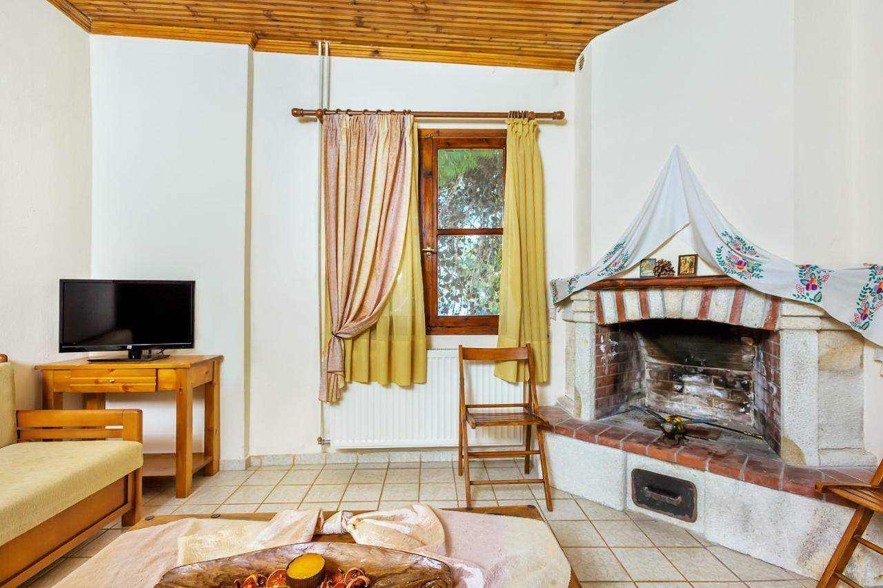 Xenios Loutra Village Karnagio Zewnętrze zdjęcie